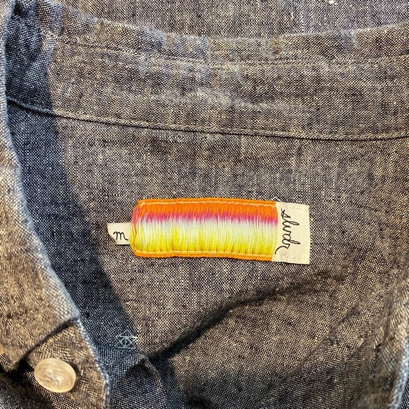 SLVDR Mens Button Down - Picture 4 of 5